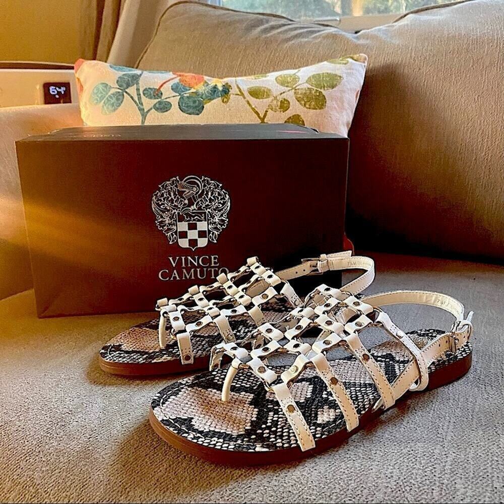 NEW Vince Camuto Richintie Leather Cage Sandal Studded Silver Vacation Flats 8.5 - Picture 6 of 6